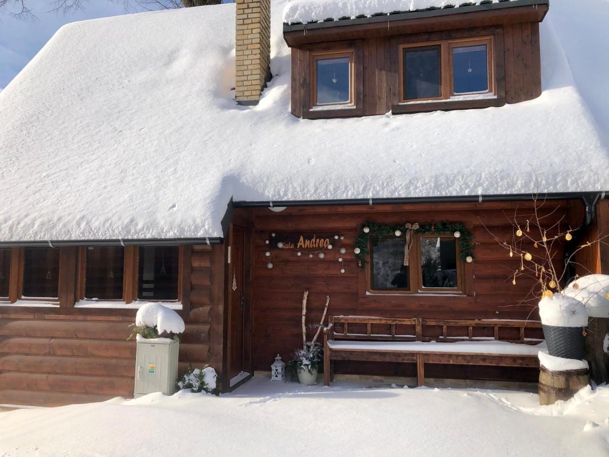 Andrea- Neakceptujeme Mlade Partie Holiday home
