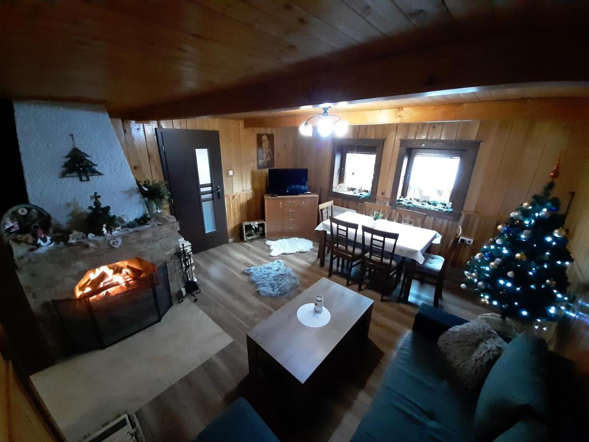 Andrea- Neakceptujeme Mlade Partie Holiday home