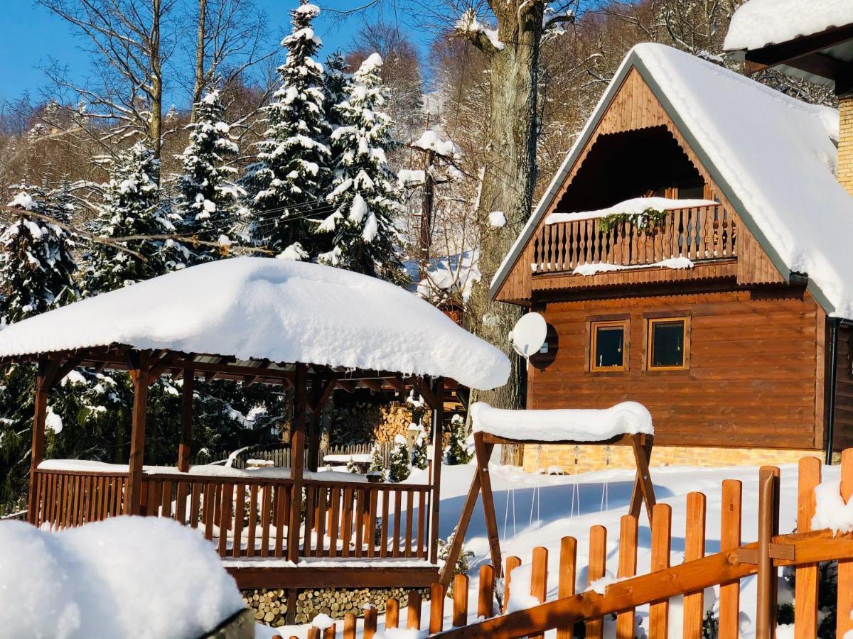 Andrea- Neakceptujeme Mlade Partie Holiday home