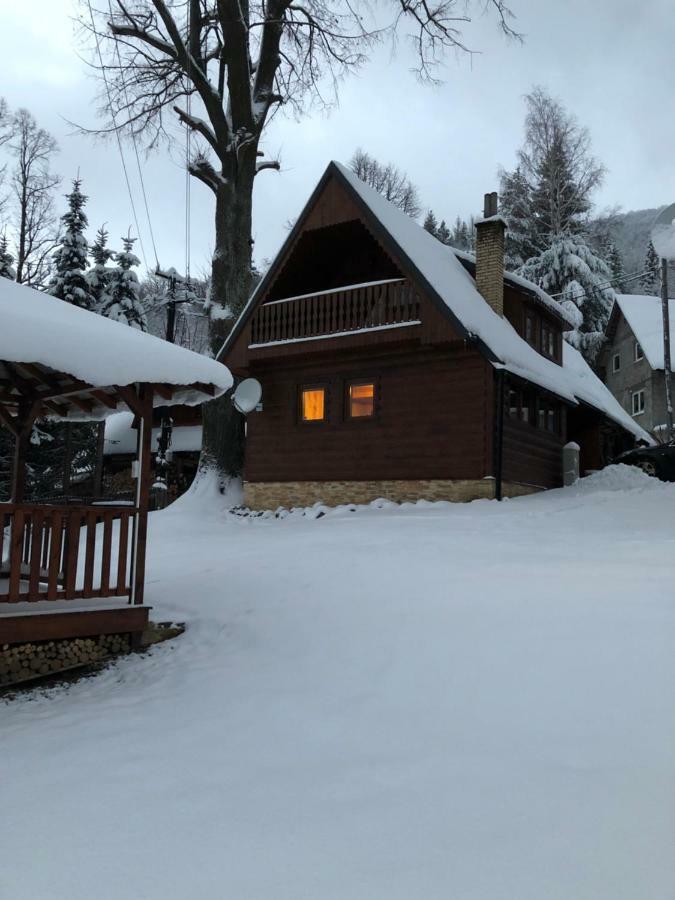 Andrea- Neakceptujeme Mlade Partie Holiday home